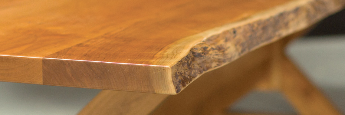 Live Edge Dining - Corner Detail